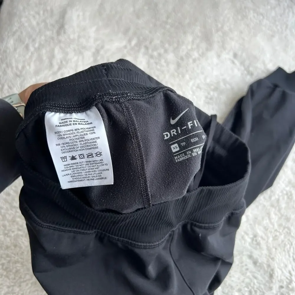 Nike Dri-Fit Black Womens Training Sz XS Preppy Running Athleisure Luxe Sports